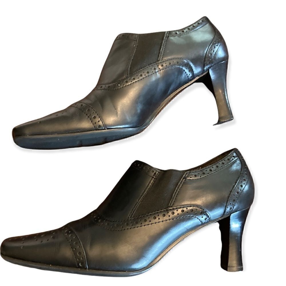 Liz Claiborne Black Yankee FLEX Booties Heeled Shoes